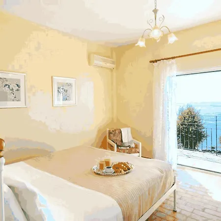 Amazing In Nisaki Near The Sea Chalet