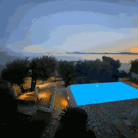 Amazing In Nisaki Near The Sea בקתה ניסקי